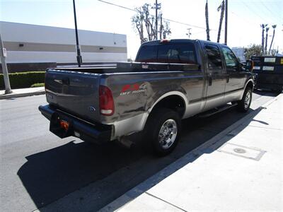 2004 Ford F-250 XLT   - Photo 5 - Panorama City, CA 91402