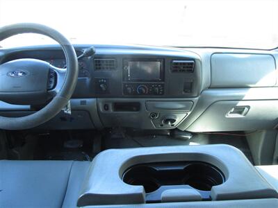 2004 Ford F-250 XLT   - Photo 14 - Panorama City, CA 91402