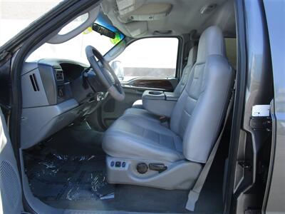 2004 Ford F-250 XLT   - Photo 10 - Panorama City, CA 91402