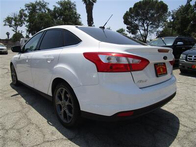 2012 Ford Focus SEL   - Photo 3 - Panorama City, CA 91402