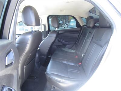 2012 Ford Focus SEL   - Photo 10 - Panorama City, CA 91402