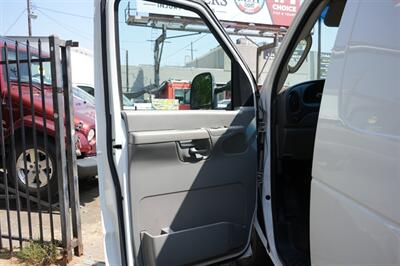 2006 Ford E-350 SD - Photo 16 - Panorama City, CA 91402
