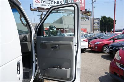 2006 Ford E-350 SD - Photo 20 - Panorama City, CA 91402