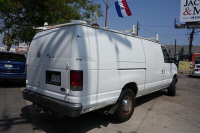 2006 Ford E-350 SD - Photo 11 - Panorama City, CA 91402