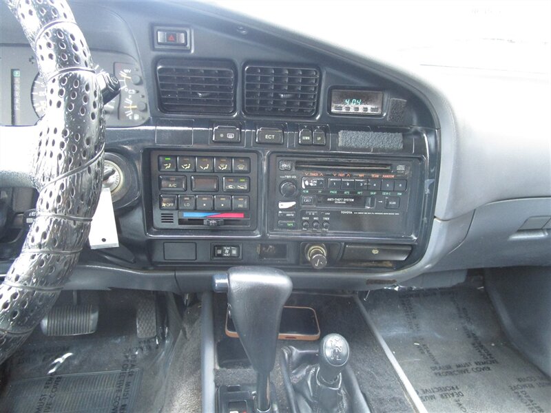 1994 Toyota Land Cruiser photo
