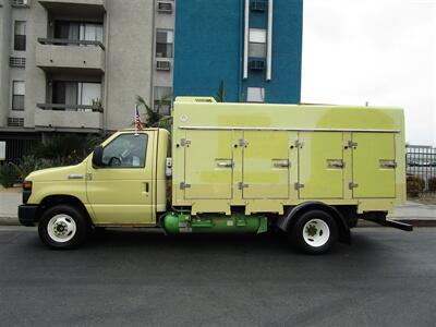 2005 FORD Econoline Cutaway - Photo 2 - Panorama City, CA 91402