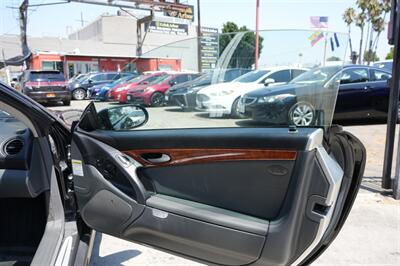 2004 Mercedes-Benz SL 500   - Photo 12 - Panorama City, CA 91402