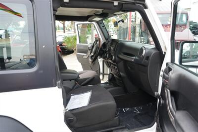 2014 Jeep Wrangler Sport   - Photo 15 - Panorama City, CA 91402