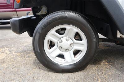 2014 Jeep Wrangler Sport   - Photo 19 - Panorama City, CA 91402