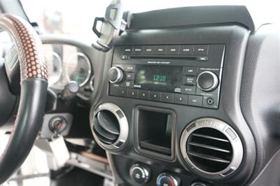 2014 Jeep Wrangler Sport   - Photo 17 - Panorama City, CA 91402
