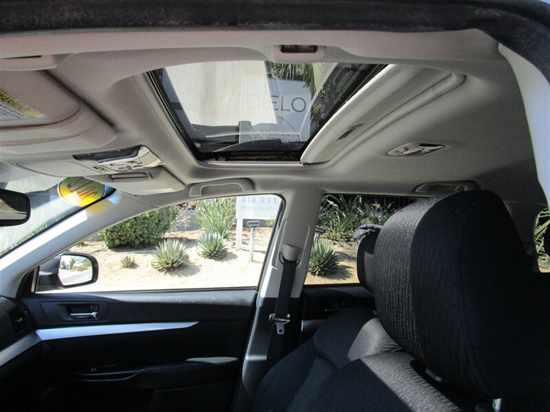 2012 Subaru Outback 2.5i Premium photo