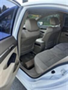 2006 Honda Civic Hybrid w/Navi   - Photo 10 - Panorama City, CA 91402