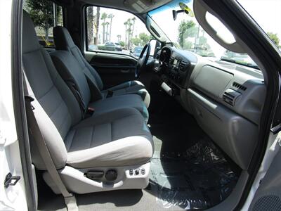 2006 Ford F-350 XL   - Photo 15 - Panorama City, CA 91402