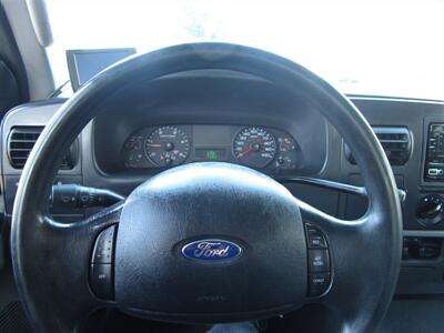 2006 Ford F-350 XL   - Photo 9 - Panorama City, CA 91402