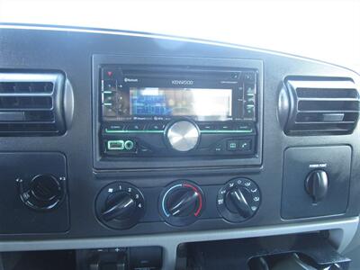 2006 Ford F-350 XL   - Photo 12 - Panorama City, CA 91402