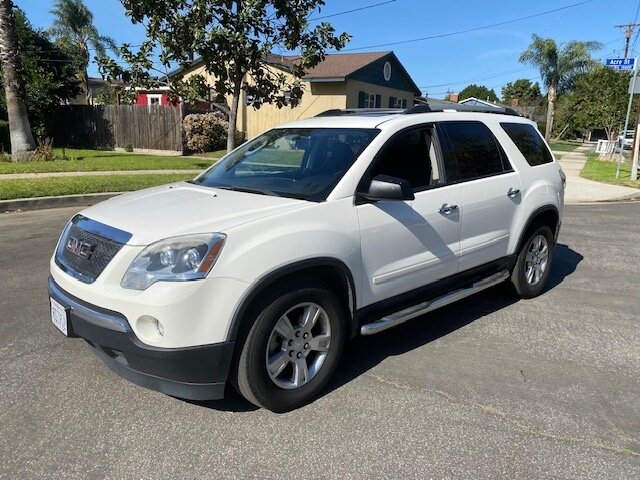 2011 GMC Acadia SLE  