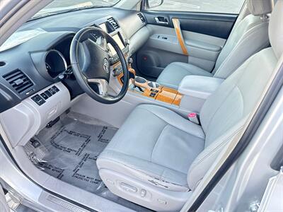 2008 Toyota Highlander Hybrid Limited   - Photo 9 - North Hills, CA 91343