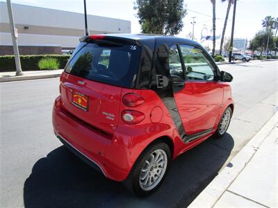 2014 Smart fortwo electric drive passion   - Photo 5 - Panorama City, CA 91402