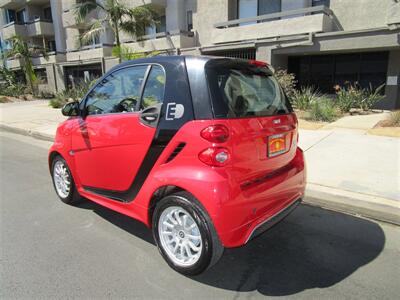 2014 Smart fortwo electric drive passion   - Photo 3 - Panorama City, CA 91402