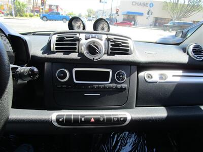 2014 Smart fortwo electric drive passion   - Photo 13 - Panorama City, CA 91402