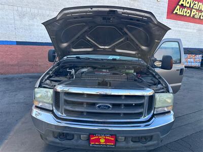 2004 Ford F-250 Lariat   - Photo 11 - North Hills, CA 91343