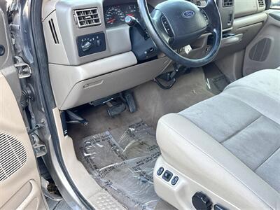 2004 Ford F-250 Lariat   - Photo 18 - North Hills, CA 91343