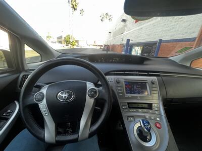 2014 Toyota Prius Five   - Photo 15 - Panorama City, CA 91402