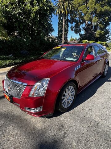 The 2010 Cadillac CTS 3.0L Luxury photos