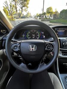 2015 Honda Accord Hybrid   - Photo 14 - Panorama City, CA 91402
