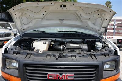 2008 GMC Savana 1500   - Photo 32 - Panorama City, CA 91402