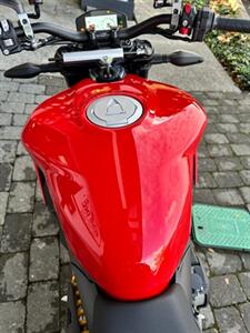 2023 Ducati Streetfighter V2   - Photo 9 - San Ramon, CA 94583