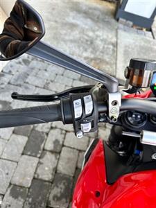 2023 Ducati Streetfighter V2   - Photo 10 - San Ramon, CA 94583