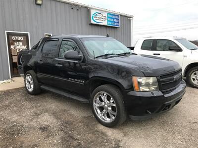 2008 Chevrolet Avalanche LS   - Photo 2 - Galloway, OH 43119