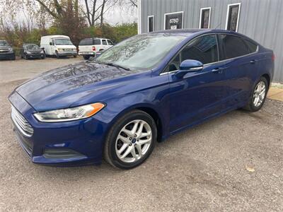 2015 Ford Fusion SE - Photo 2 - Columbus, OH 43223
