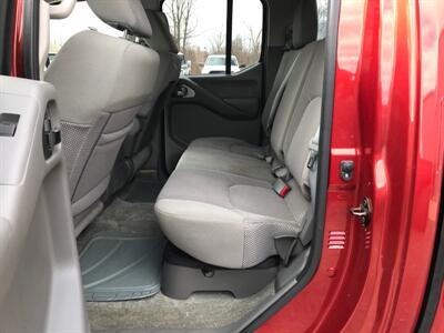2014 Nissan Frontier SV   - Photo 8 - Galloway, OH 43119