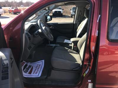 2014 Nissan Frontier SV   - Photo 7 - Galloway, OH 43119