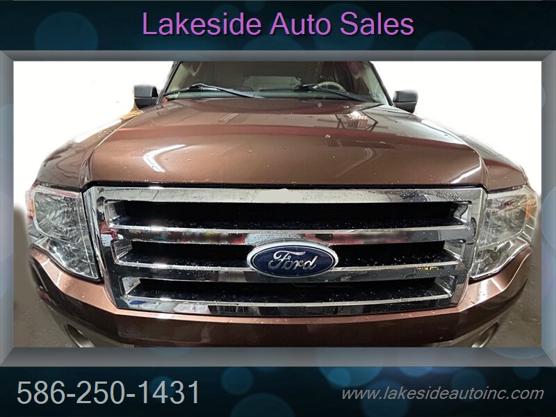 2011 Ford Expedition XLT   - Photo 3 - Clinton Township, MI 48036