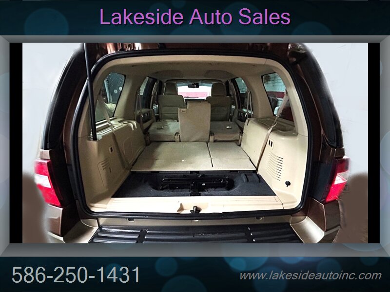 2011 Ford Expedition XLT   - Photo 5 - Clinton Township, MI 48036