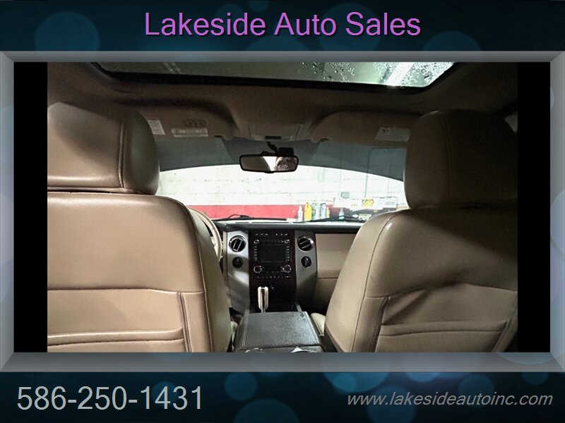 2011 Ford Expedition XLT   - Photo 8 - Clinton Township, MI 48036