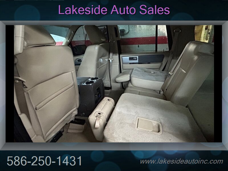 2011 Ford Expedition XLT   - Photo 7 - Clinton Township, MI 48036