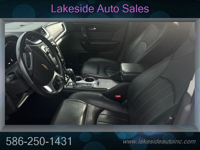 2016 Chevrolet Traverse LTZ   - Photo 9 - Clinton Township, MI 48036