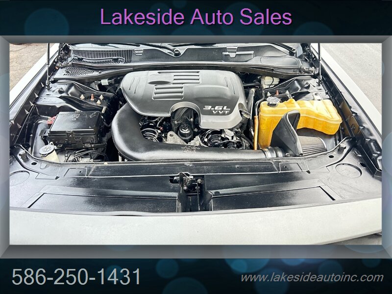 2015 Dodge Challenger SXT - Photo 11 - Clinton Township, MI 48036