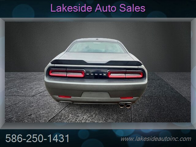 2015 Dodge Challenger SXT - Photo 7 - Clinton Township, MI 48036