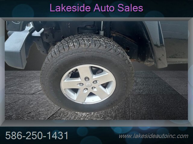 2012 Jeep Wrangler Unlimited Sahara   - Photo 6 - Clinton Township, MI 48036