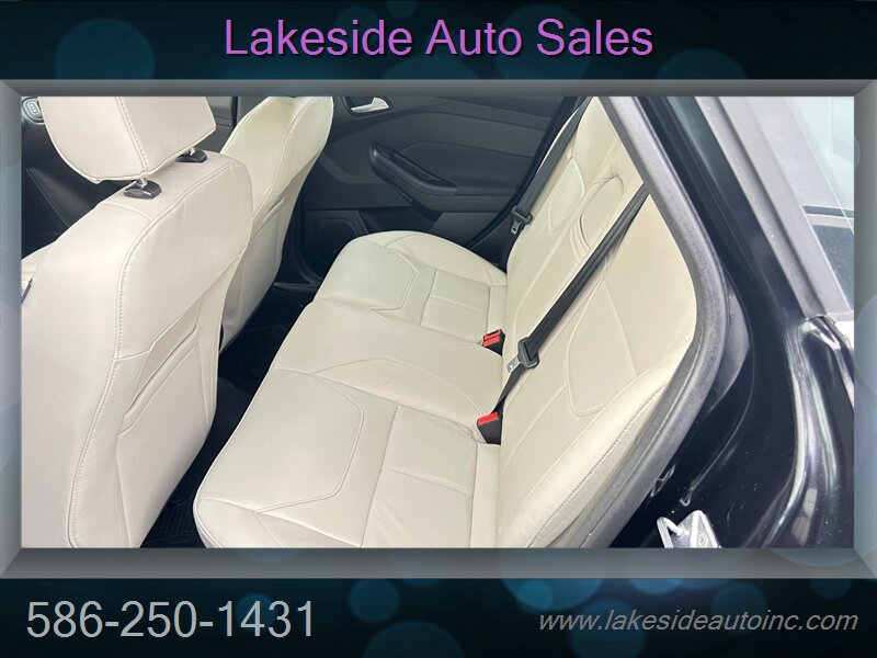 2016 Ford Focus Titanium   - Photo 16 - Clinton Township, MI 48036