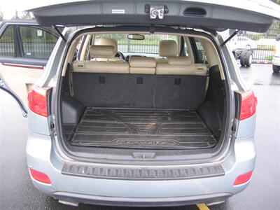2009 Hyundai Santa Fe SE   - Photo 9 - Portland, OR 97220