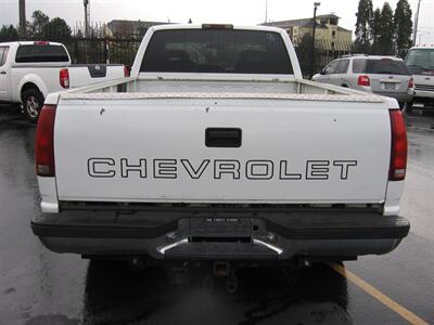 1995 Chevrolet C2500 Cheyenne - Photo 3 - Portland, OR 97220