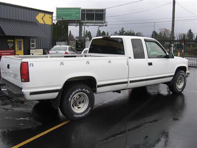 1995 Chevrolet C2500 Cheyenne - Photo 4 - Portland, OR 97220