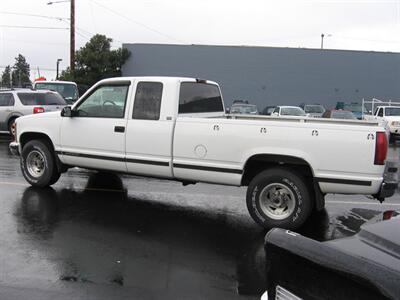 1995 Chevrolet C2500 Cheyenne - Photo 2 - Portland, OR 97220