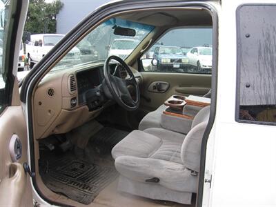 1995 Chevrolet C2500 Cheyenne - Photo 7 - Portland, OR 97220